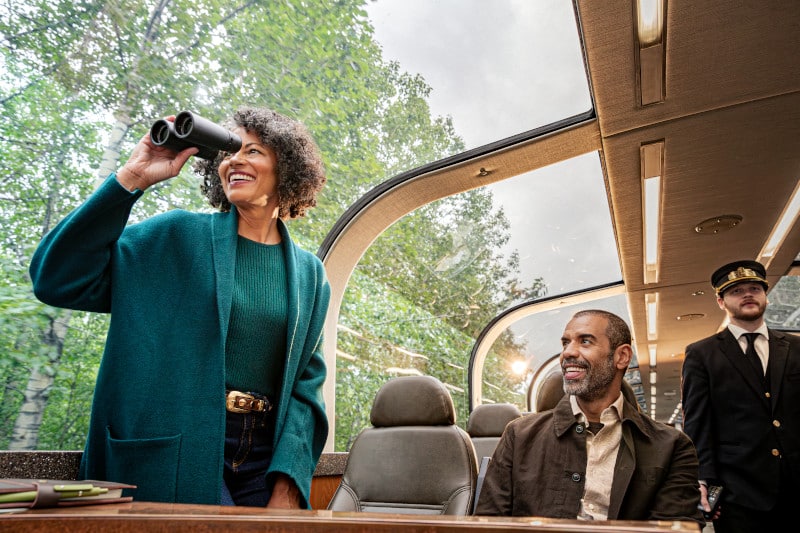 PCL_Talkeetna_Alaska_Train_Top_Dome_Guests_Conductor_Lifestyle_AOvergaard_071624_0225_RGB